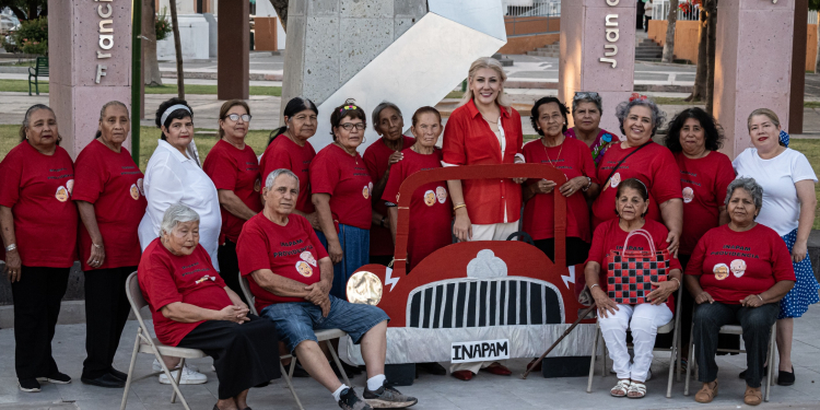 DISFRUTAN ABUELAS Y ABUELOS DE UNA NUEVA EDICIÓN DE ‘TARDES DE ORO’