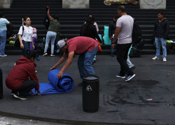 CNTE DEJA EL CENTRO HISTÓRICO DE CDMX TRAS CASI UN MES