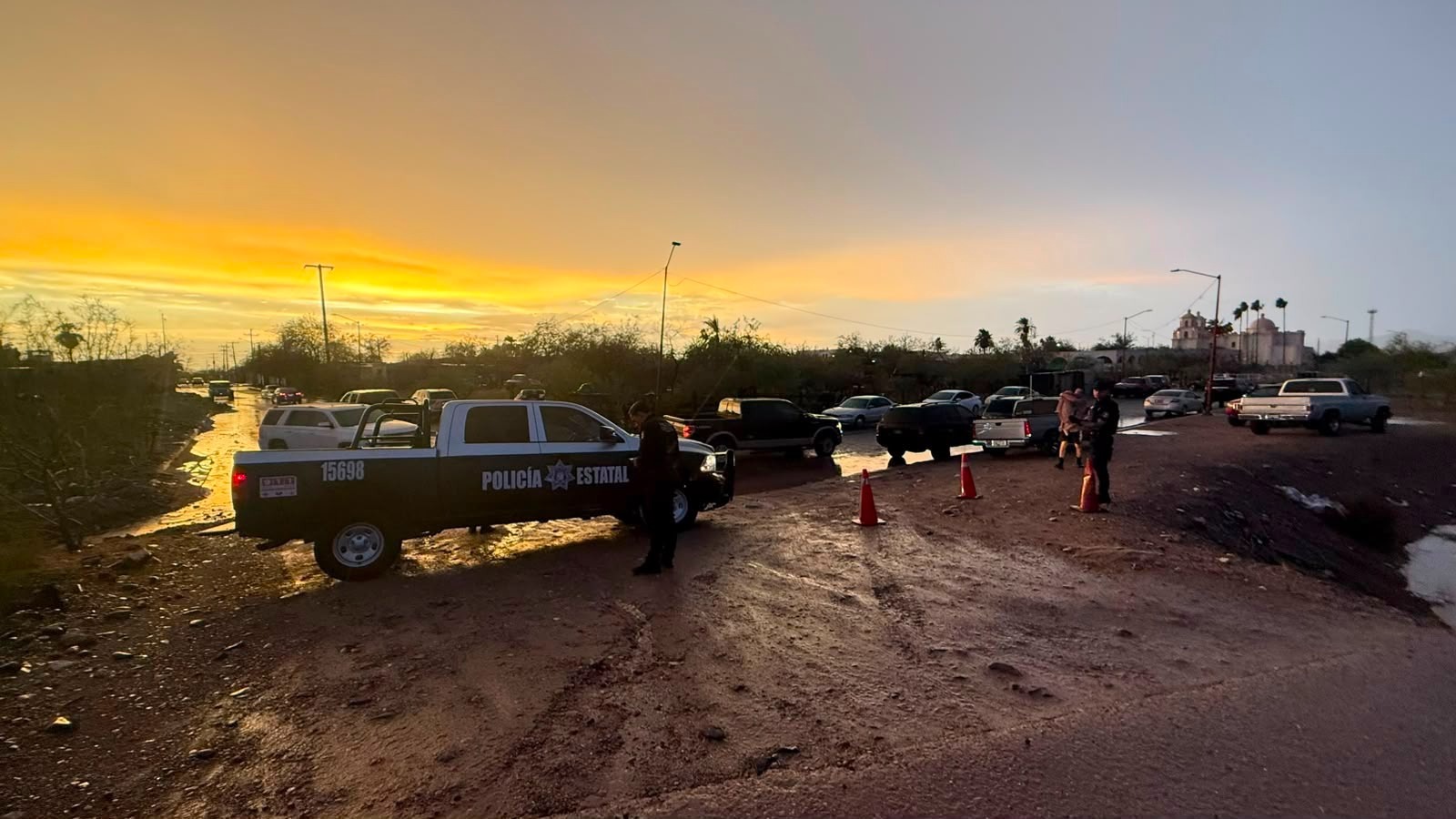 POLICÍA ESTATAL BRINDA APOYO A LA CIUDADANÍA DURANTE LAS LLUVIAS EN MUNICIPIOS DE SONORA