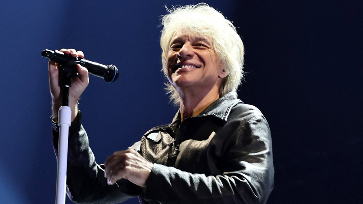 BON JOVI DETIENE SU SHOW EN EL MADISON SQUARE GARDEN POR UN PROBLEMA DE SALUD
