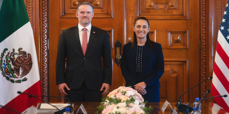 GOBIERNO FEDERAL PRESENTA 12 INDICADORES SOBRE EMPLEO, INVERSIÓN, INFLACIÓN Y COMERCIO DE LA ECONOMÍA MEXICANA
