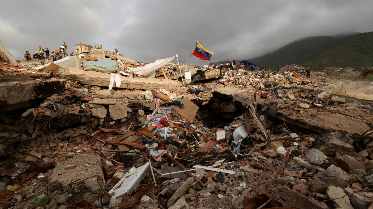 VENEZUELA ACTUALIZA CIFRA DE MUERTOS POR TERREMOTOS A MÁS DE 5 MIL 300