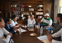 Entrega Gobernador Durazo estímulo económico a Edgar Fuentes, medallista en Juegos Paralímpicos París 2024