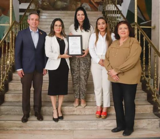 Recibe Congreso de Sonora reconocimiento al mérito archivístico